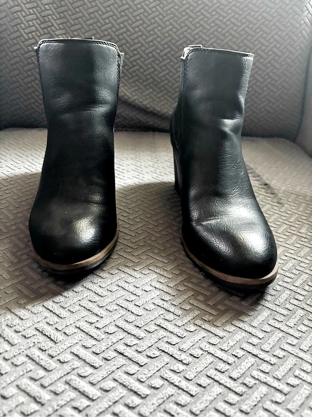 Kork-Ease Black Leather Ankle Boots US 9.5M